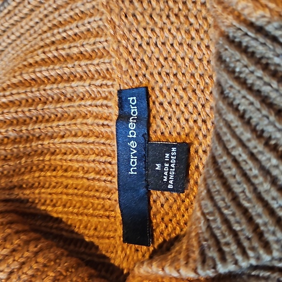 Harve Benard Medium Dark Camel Woman's Sweater NWT - Picture 5 of 7